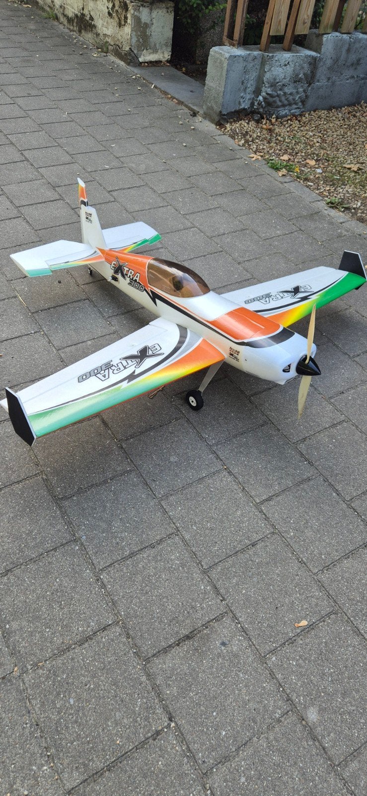 Avion électro-RC Hookll Extra 300 1200 mm, Enlèvement, Électro
