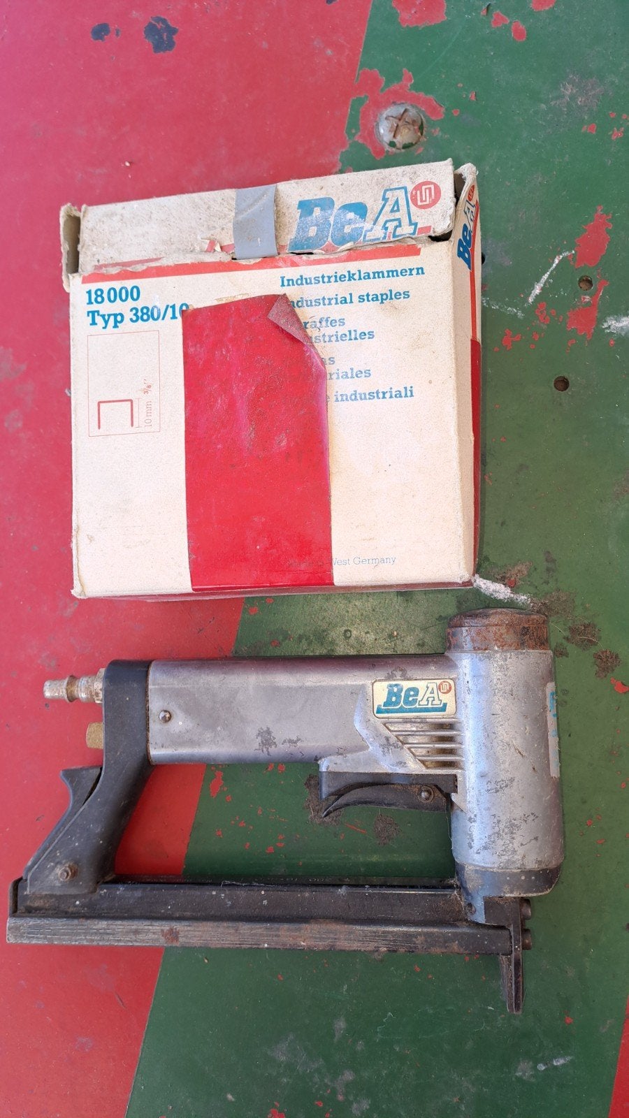 niet pistool, Bricolage & Construction, Outillage | Outillage à main, Enlèvement, Comme neuf, Cloueuse/agrafeuse, Autres marques
