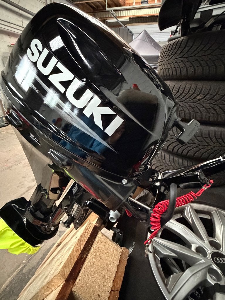 9.9 Suzuki motorboot Nieuwstaat, Watersport en Boten, Ophalen