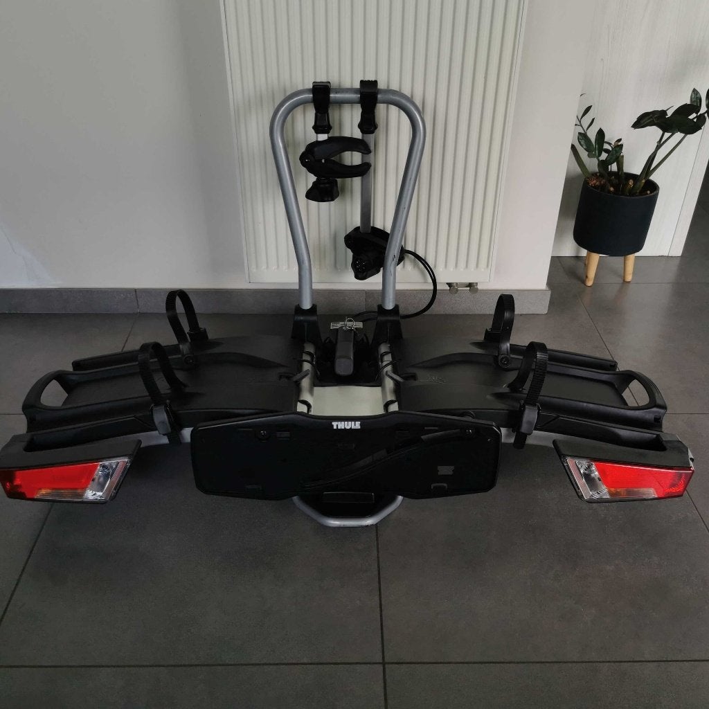 Thule EasyFold 932 – opvouwbaar – 60kg – ideaal voor e-bikes, Ophalen, Zo goed als nieuw, 2 fietsen, Trekhaakdrager