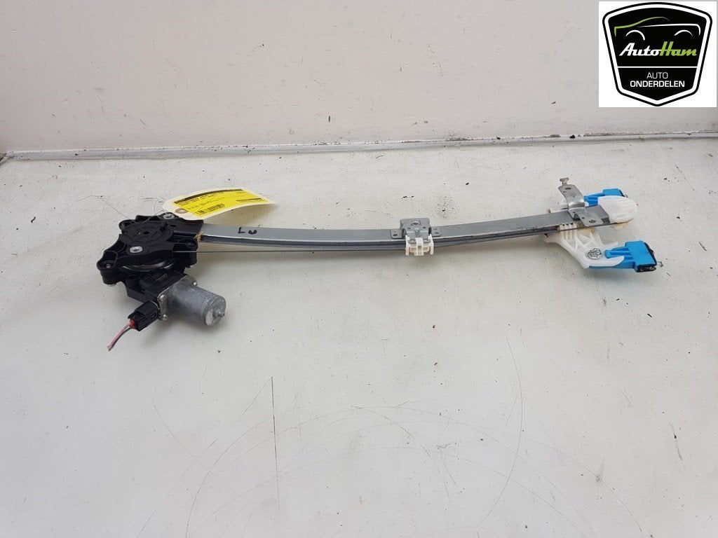 VITRE MECANISME AVANT GAUCHE Suzuki Ignis (MF) (01-2016/-), DENSO EUROPE B.V., Info@denso.nl, Utilisé, Hogeweyselaan 165
1382 JL  Weesp, NL