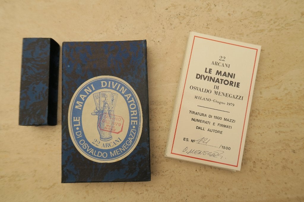 Tarot Le Mani waarzeggerij van Osvaldo Menegazi Milan 1979, Boeken, Esoterie en Spiritualiteit, Ophalen of Verzenden
