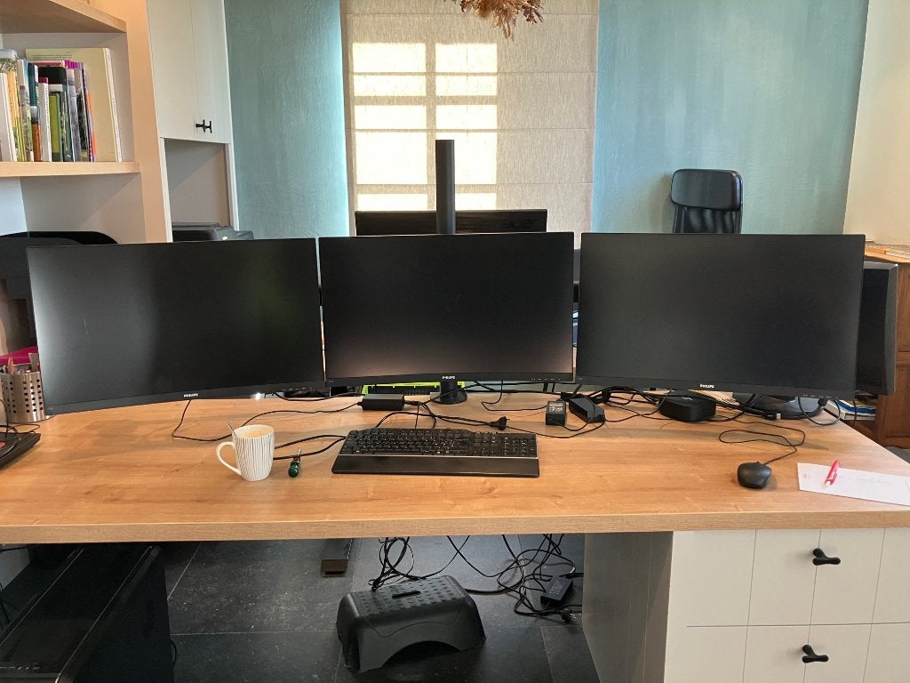 3-dubbele curved monitor 27" aan 1 paal, Philips, DisplayPort, Comme neuf, Enlèvement