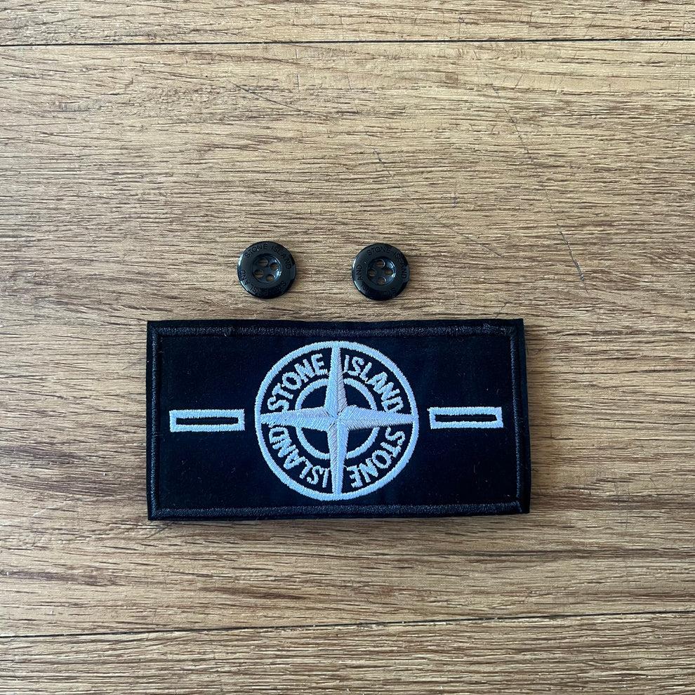 Nouveau badge Stone Island, Enlèvement