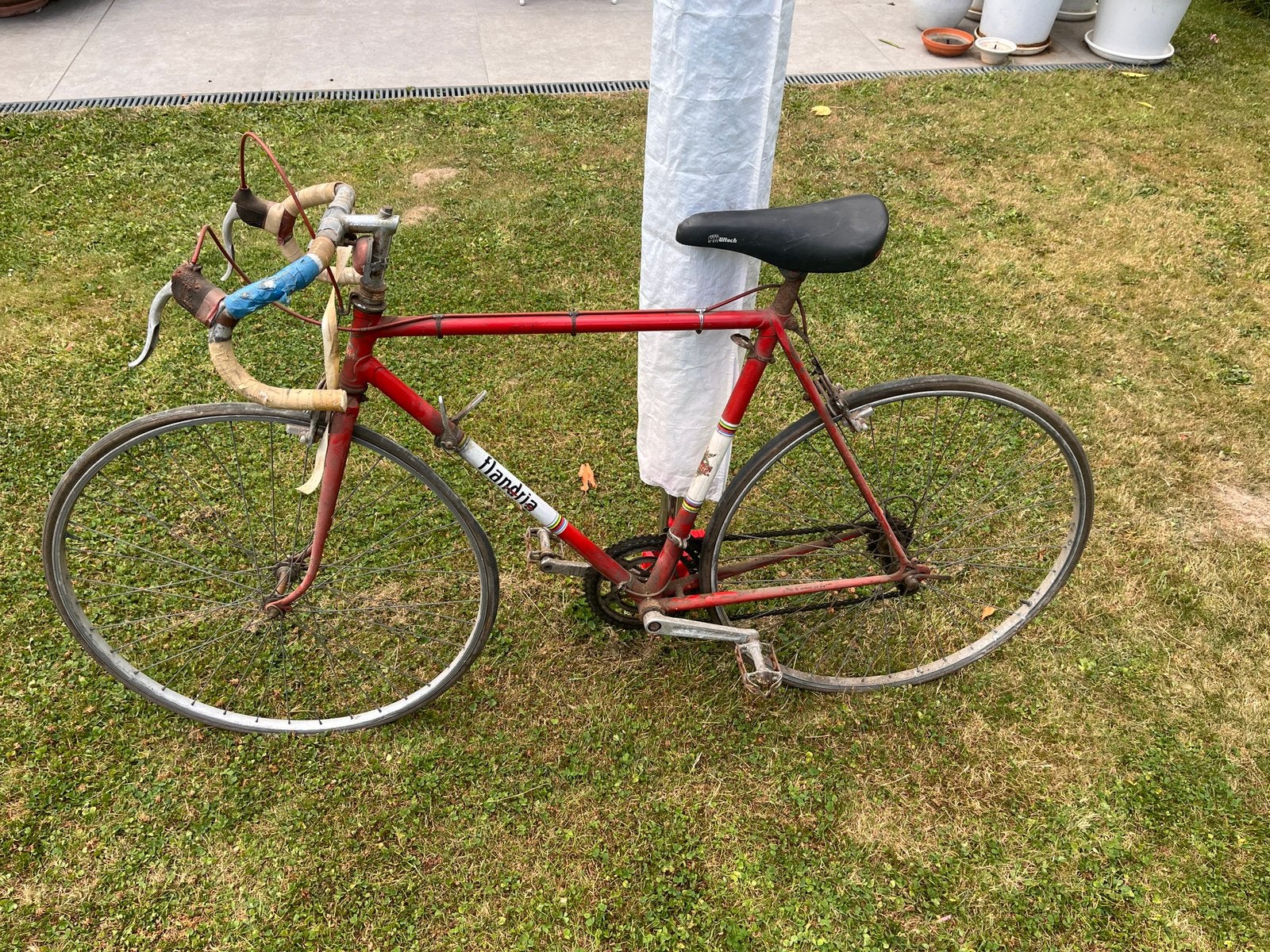 Vintage koersfiets Flandria, Ophalen, Velgrem