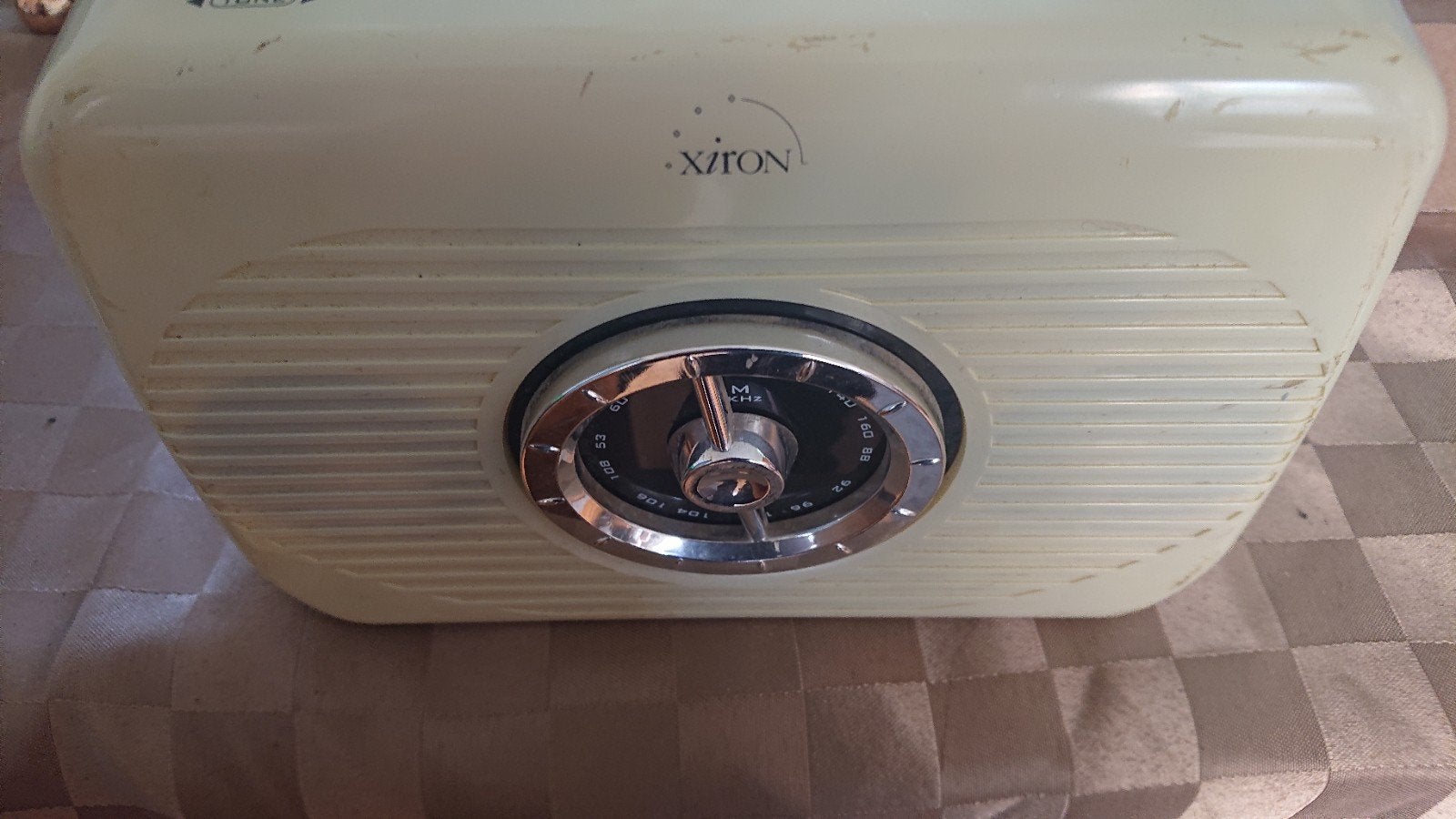 Xiron pr108 draagbare retro fm radio, Audio, Tv en Foto, Ophalen of Verzenden, Radio