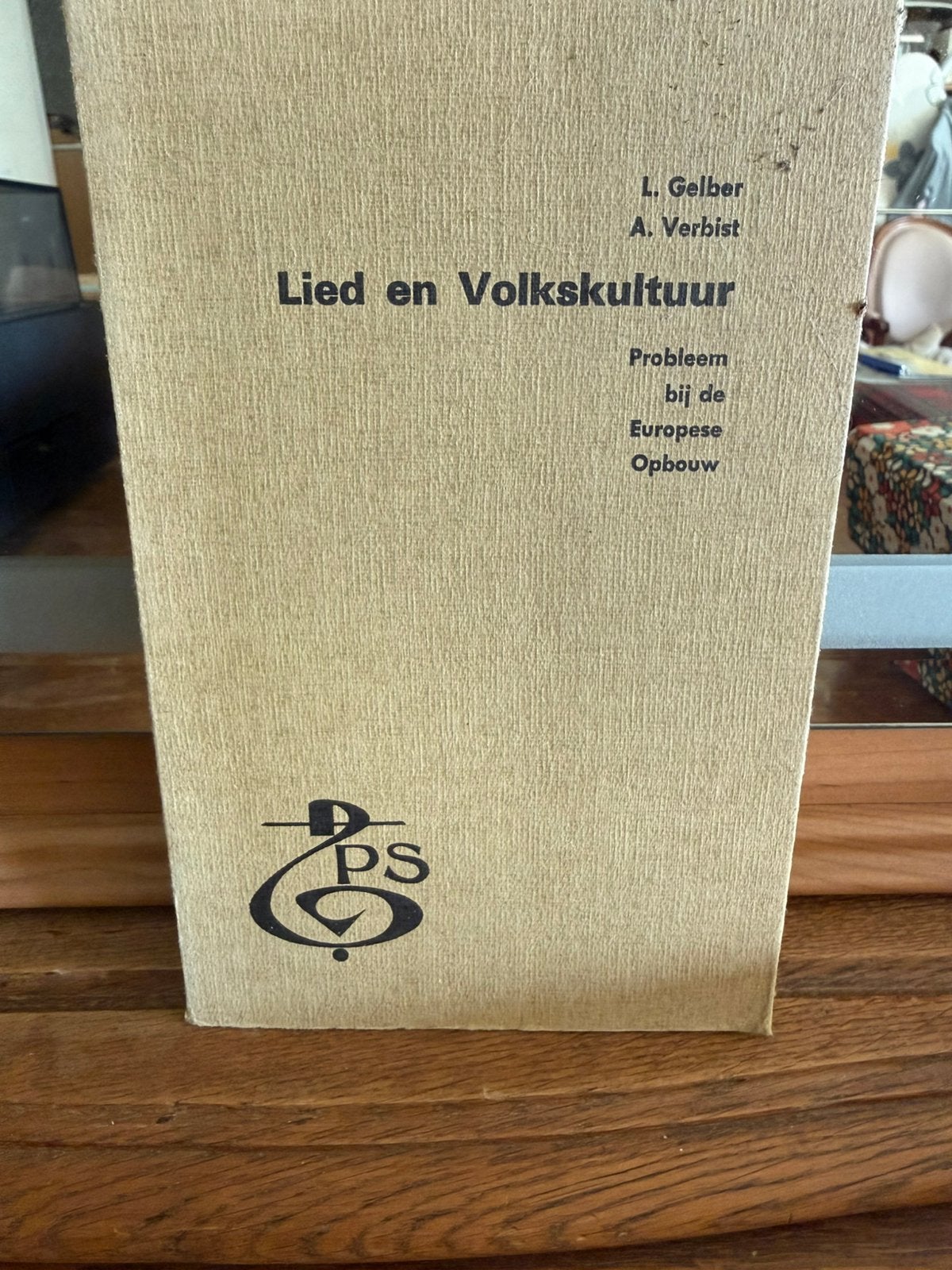 Lied En Volkscultuur, Ophalen of Verzenden, Zo goed als nieuw, België
