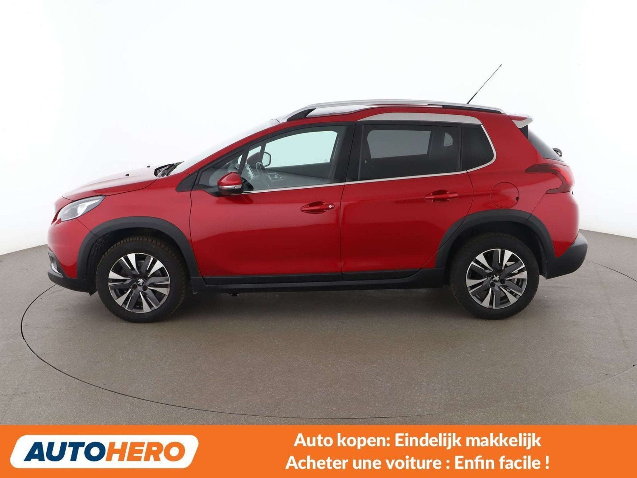 Peugeot 2008 1.2 PureTech Allure (bj 2017), Auto's, Peugeot, Voorwielaandrijving, Gebruikt, Zwart, 1199 cc