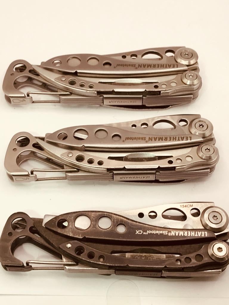 Outil multifonctions Leatherman Skeletool argenté CX 154 cm, Caravanes & Camping, Outils de camping, Utilisé, Enlèvement ou Envoi