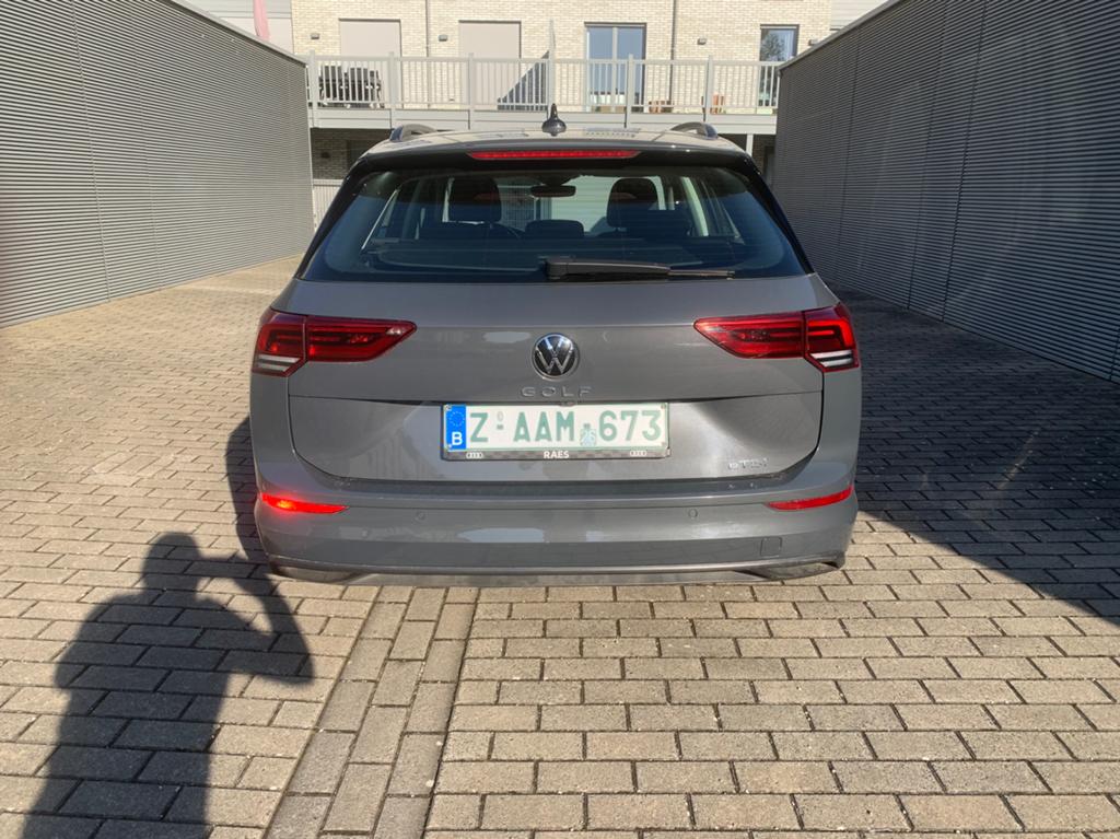 VW Golf 8 1.0 E Tsi Life 1 Automatique, Autos, Volkswagen, Argent ou Gris, Achat, Euro 6, Entreprise