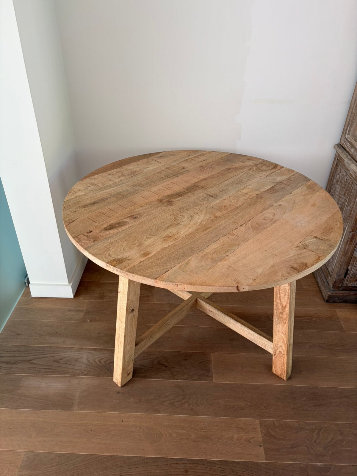 Ronde tafel van Pomaxx diameter 120, Ophalen, Zo goed als nieuw