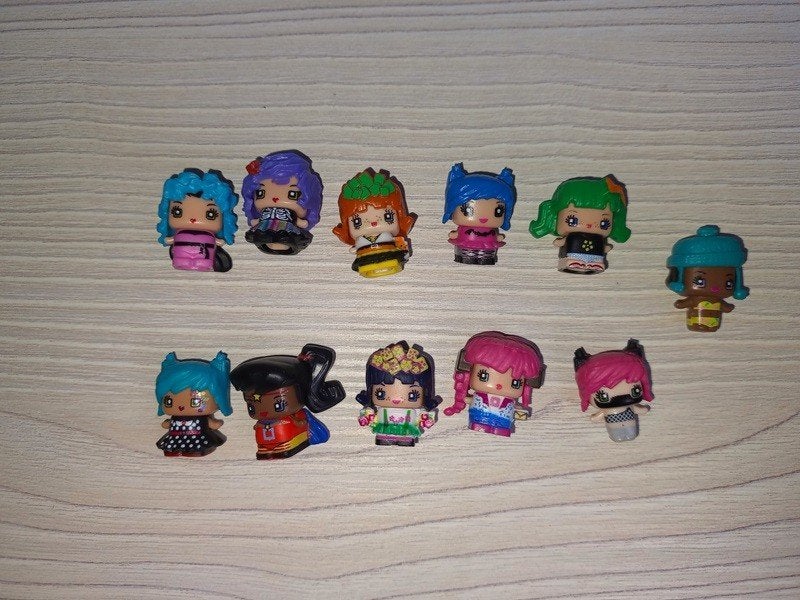 miniatures : Mattel My Mini Mixie Q poupées pliables, Enlèvement, Utilisé