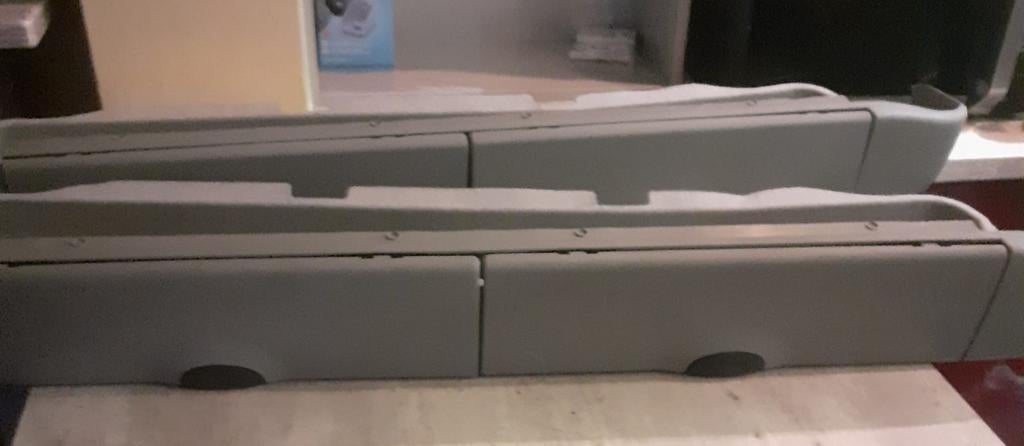 Opbergvak in Renault Kangoo, opbergbox, vliegtuigbox, binnen, Ophalen, Renault