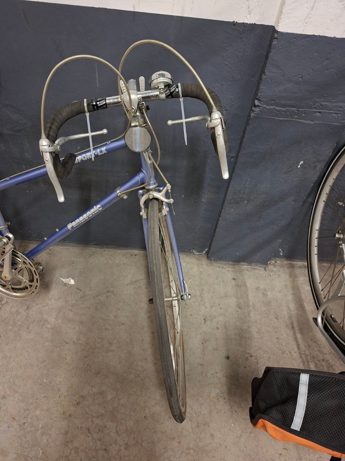 Sportieve damesfiets, Ophalen