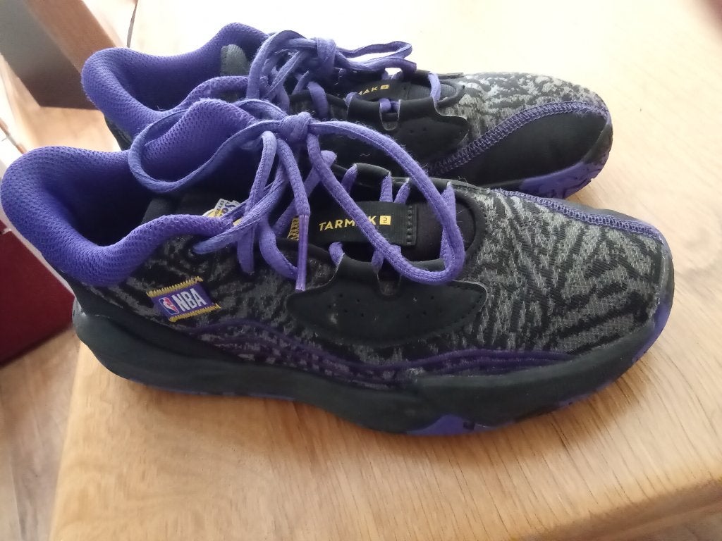 Souliers de basket, Sport en Fitness, Basketbal, Ophalen, Gebruikt, Schoenen