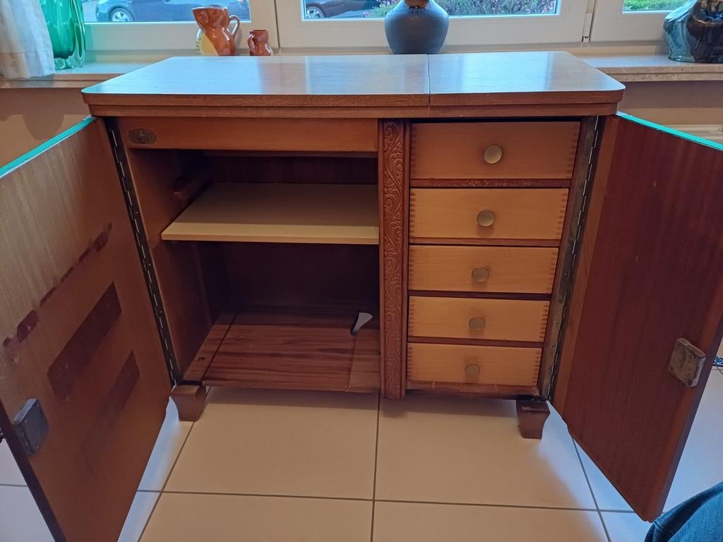Armoire de rangement avec tiroirs, Enlèvement