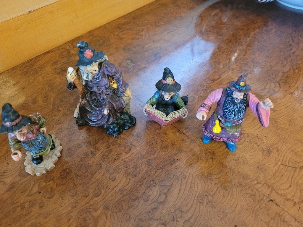sorcières d'Halloween, Enlèvement ou Envoi, Comme neuf