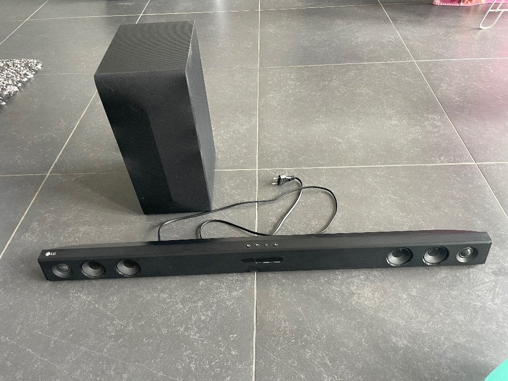 LG soundbar + subwoofer, Audio, Tv en Foto, Soundbars, Ophalen