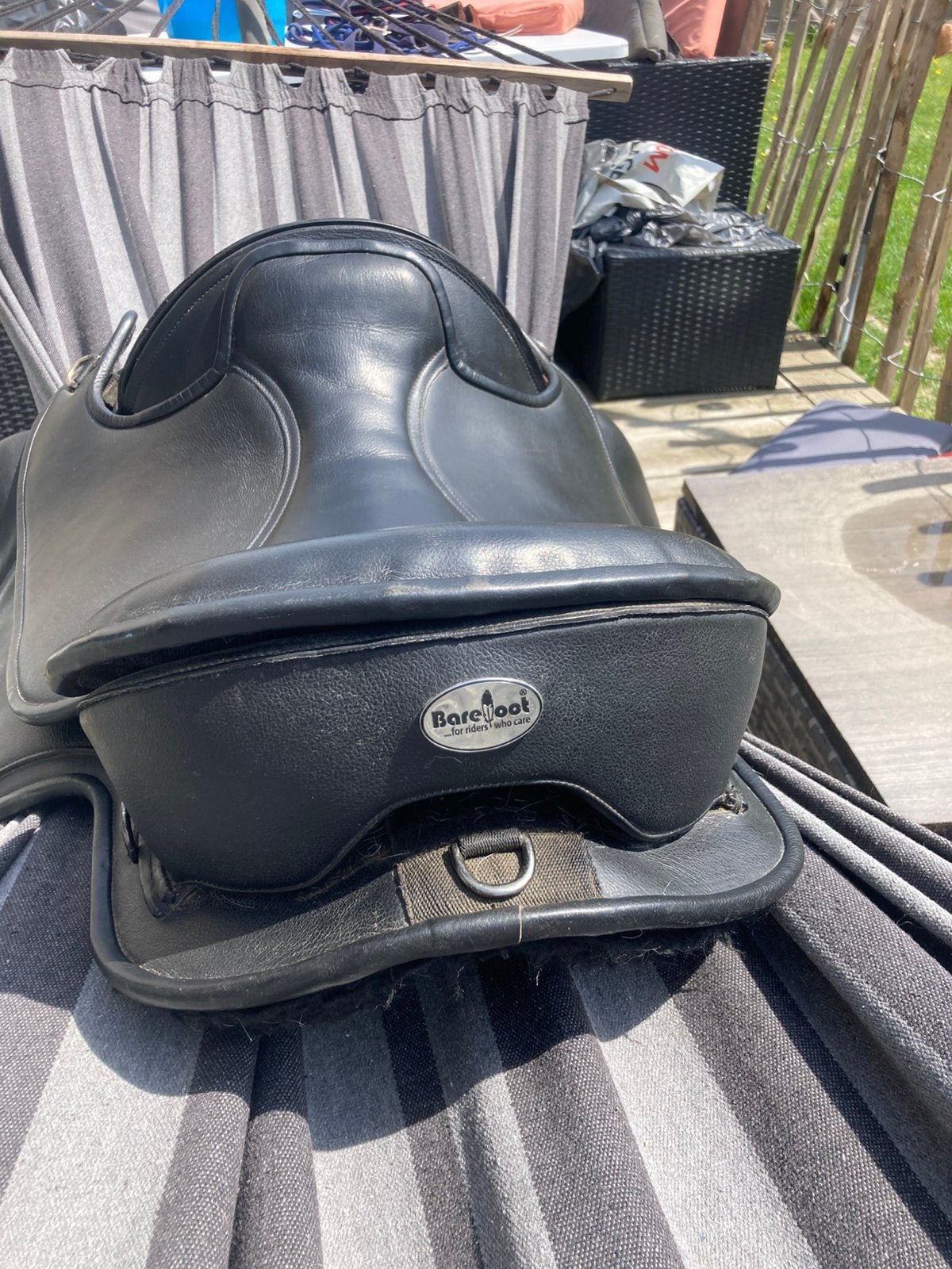 Barefoot Wellington, Ophalen, Zo goed als nieuw, Dressuur