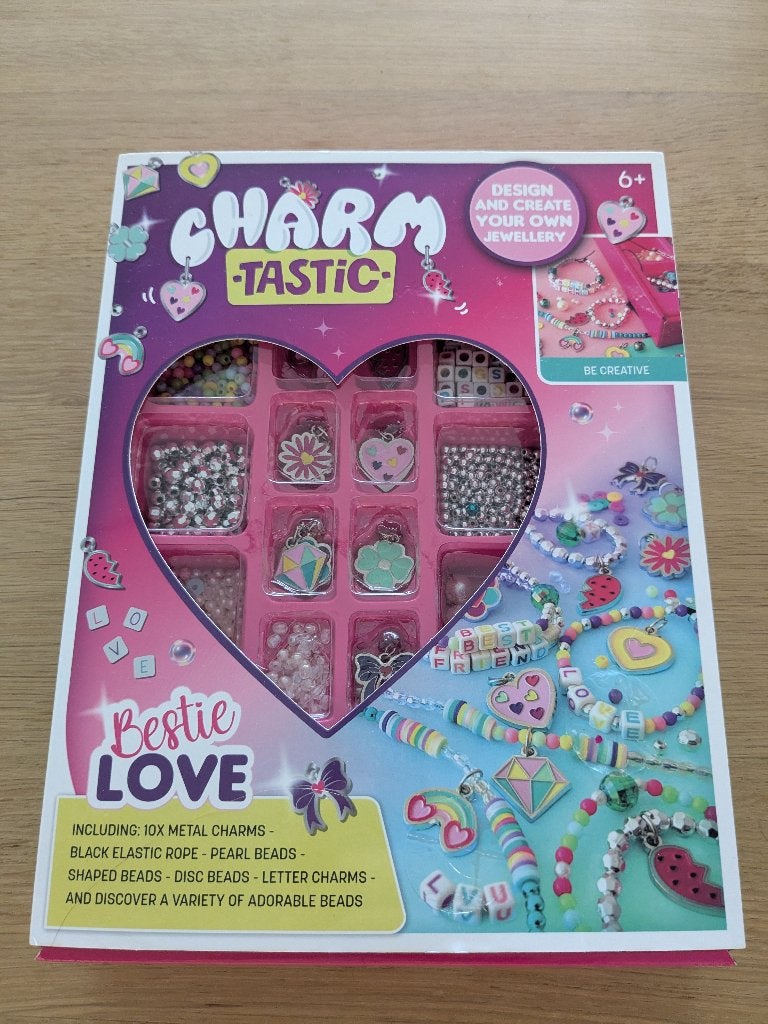Charm-tastic sieradenset, Ophalen of Verzenden, Zo goed als nieuw, Overige typen