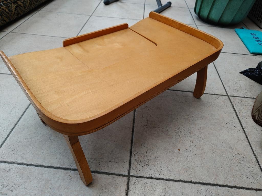 Bedtafel, Ophalen, Hout