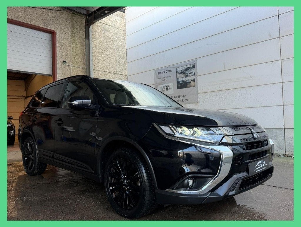 Mitsubishi Outlander 2.0i Blackline Automaat * Gps/Camera *, Auto's, Automaat, 4 cilinders, Zwart, Bedrijf