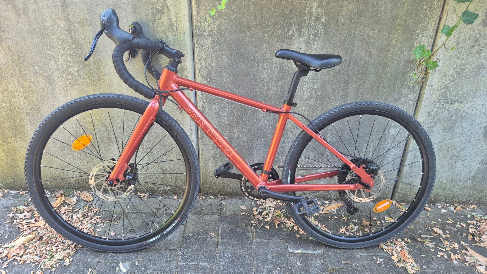 Velo Grvl Gravel Van Rysel 9-12 ans, Vélos & Vélomoteurs, Vélos | Vélos de course, Comme neuf, Hommes, Autres marques, 10 à 15 vitesses