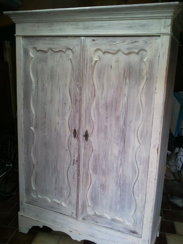 Très belle armoire ancienne, cérusé blanc., Enlèvement, Utilisé