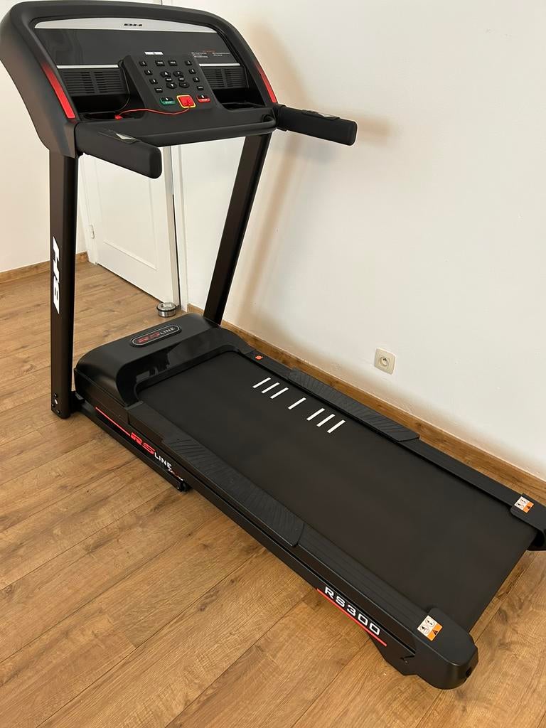 BH Fitness RS300 Loopband, Uitstekende Staat, Bluetooth, Ophalen, Overige materialen, Zo goed als nieuw, Loopband