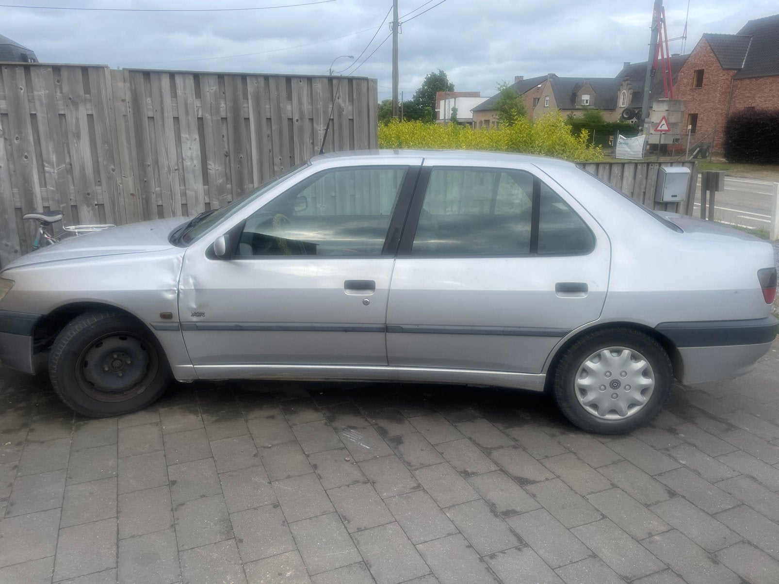 PEUGEOT 306 1.9 diesel Bj 1999 BONNE AFFAIRE ! ! ! ! !, Autos, Achat, Diesel, Particulier