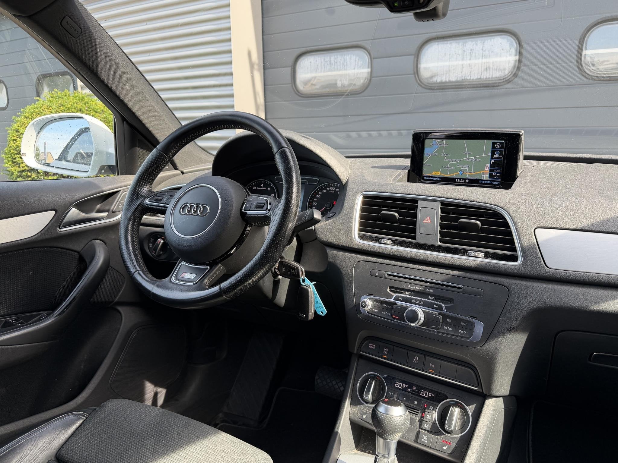 Audi Q3 1.4 TFSI CoD Sport Pro Line S (automatique), Autos, 1395 cm³, 1800 kg, Entreprise, Noir