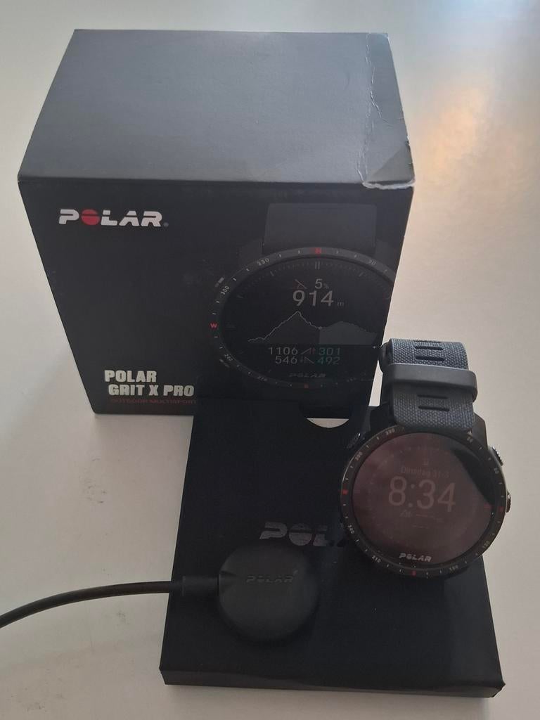 Polar Horloge Grit X Pro !!! Met nog 1 jaar garantie., Ophalen, Hoogte, Zwart, Zo goed als nieuw