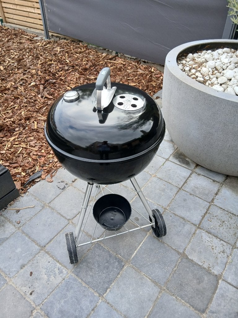 Weber bbq, Tuin en Terras, Houtskoolbarbecues, Ophalen, Zo goed als nieuw, Weber