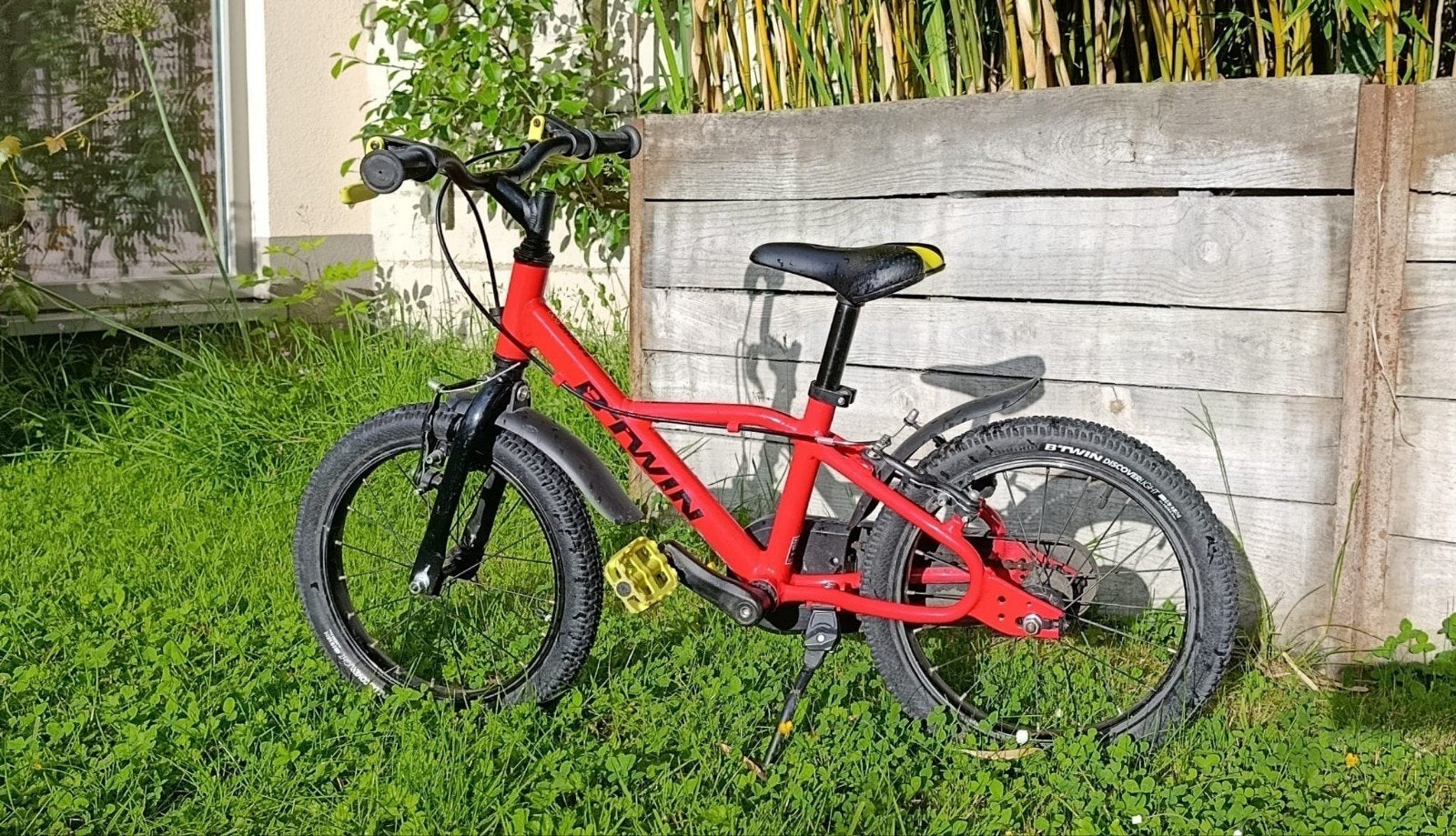 Velo enfant décathlon btwin 16 pouces racing 900, Vélos & Vélomoteurs