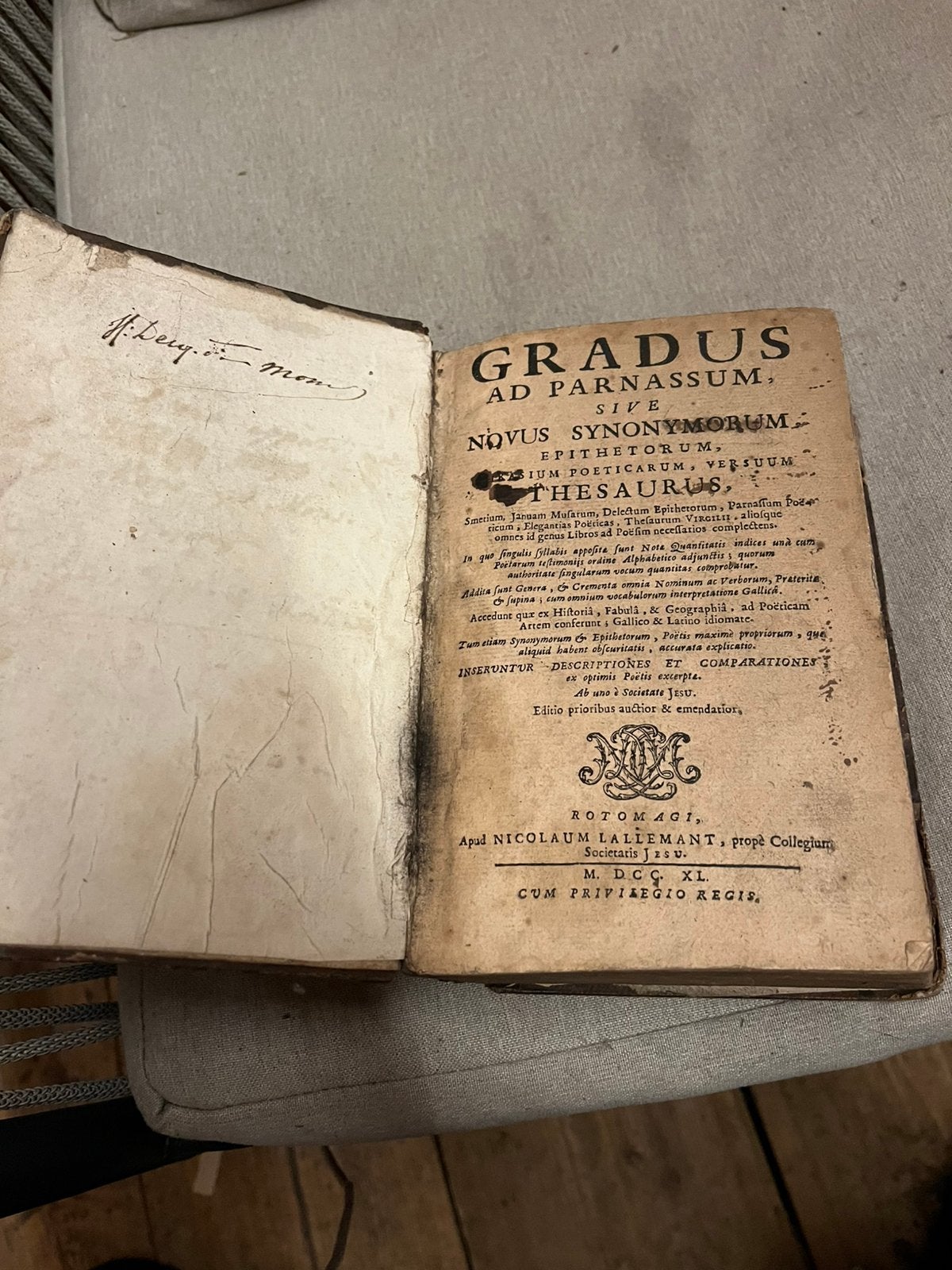 18 eeuwse uitgave gradus ad parnassum, Antiek en Kunst, Ophalen of Verzenden