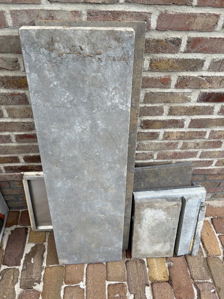 blauwe hardsteen (van brievenbus), Tuin en Terras, Ophalen, Gebruikt