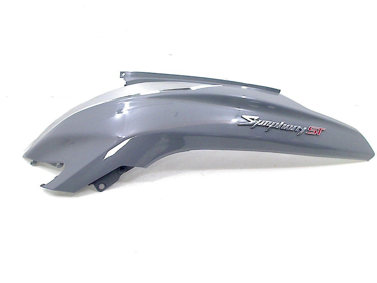 QUEUE DE CARENAGE GAUCHE Symphony ST 50 4T 2021-2024 (E5), Vélos & Vélomoteurs, P.J. Troelstraweg 8 8
3144 CX  MAASSLUIS, NL, Info@cama-motorparts.nl