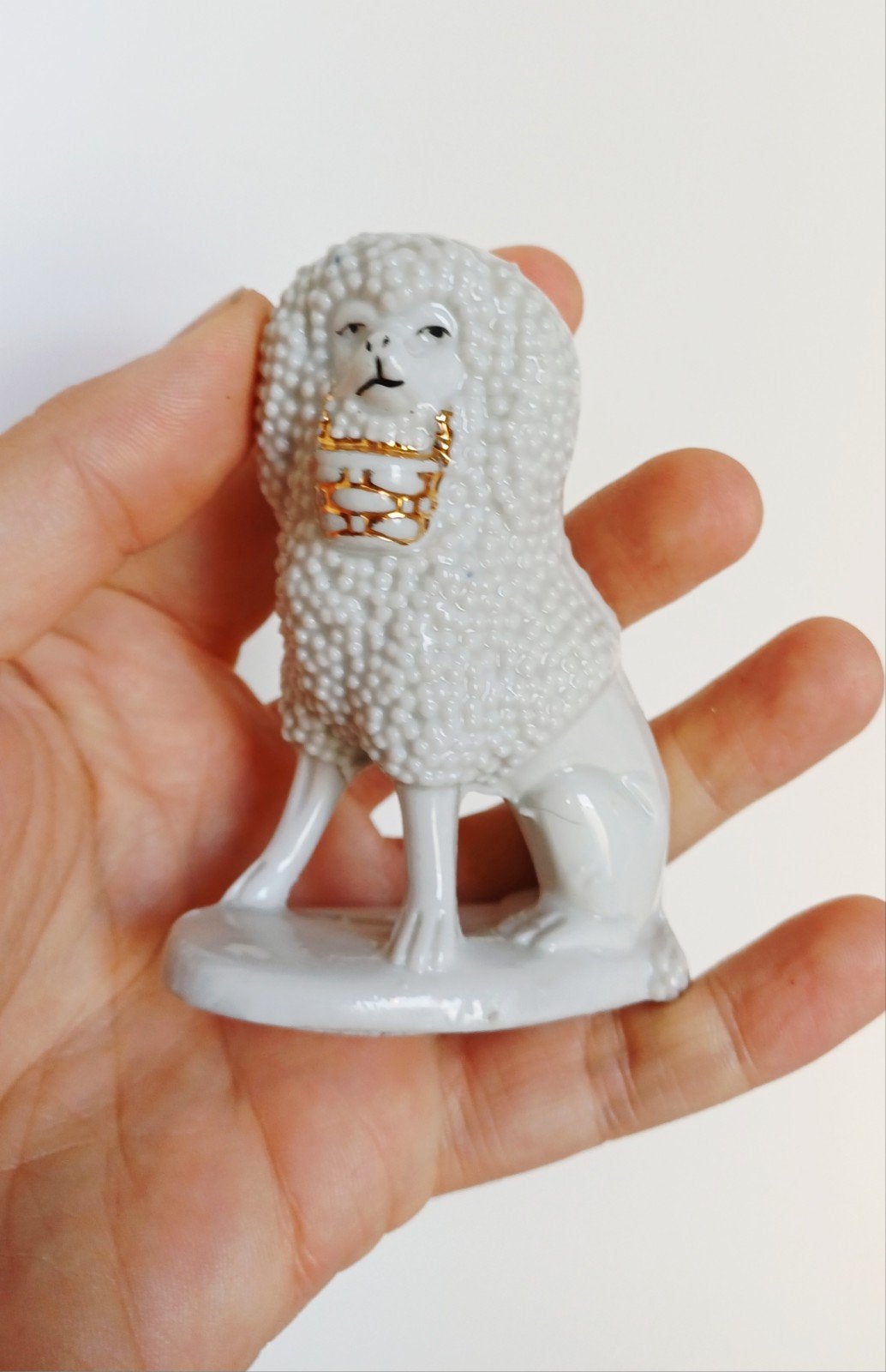 antiek hondje, poedel