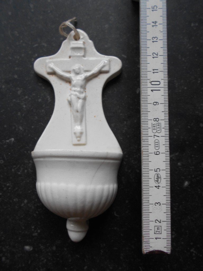 32 WIJWATERVATJES/WIJWATERBAKJES, Ophalen of Verzenden, Gebruikt