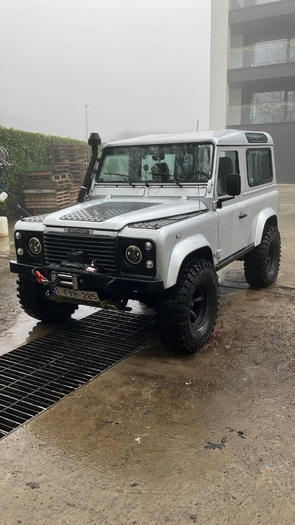 Defender 90 TD5, Zwart, 2495 cc, Apple Carplay, Defender