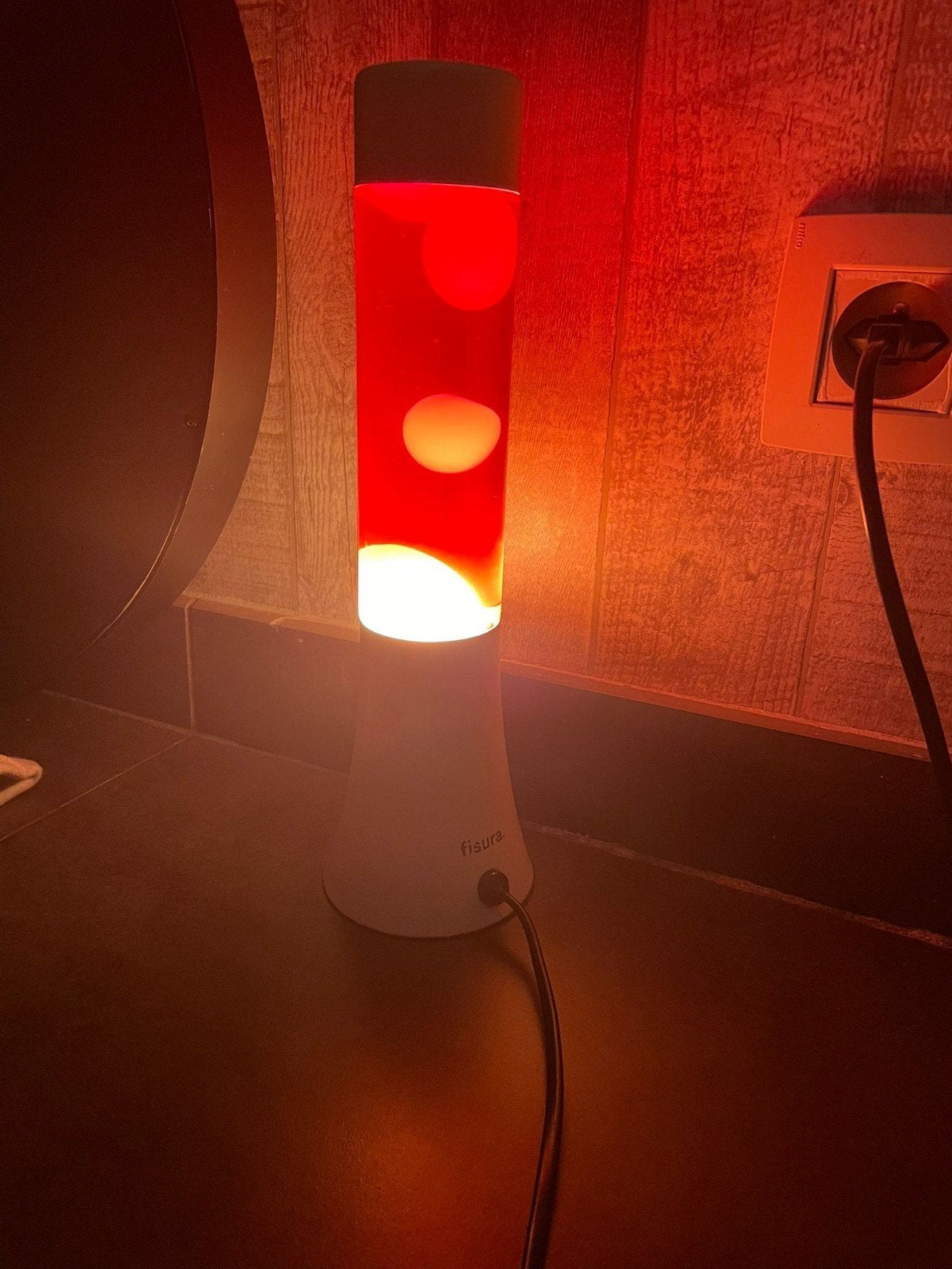 Lava lamp, Orange, Enlèvement