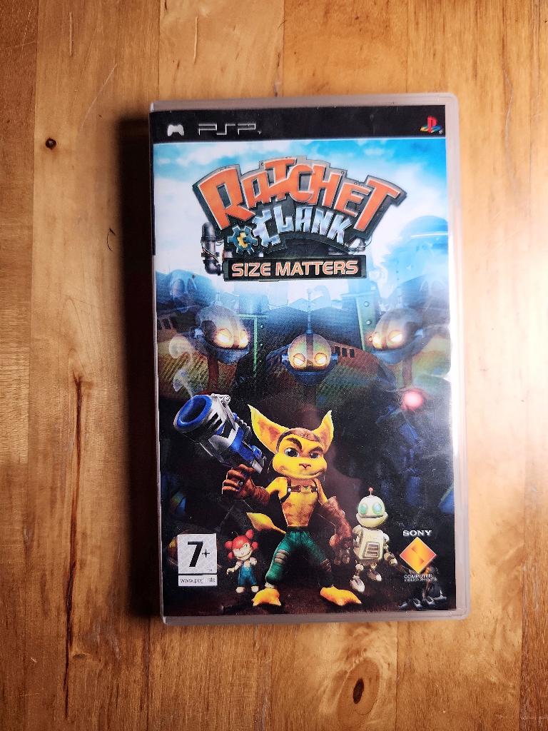 Lot de 15 boîtes de jeu vide psp. Il n'y aucun jeu avec, 1 joueur, Comme neuf, Autres genres, Enlèvement