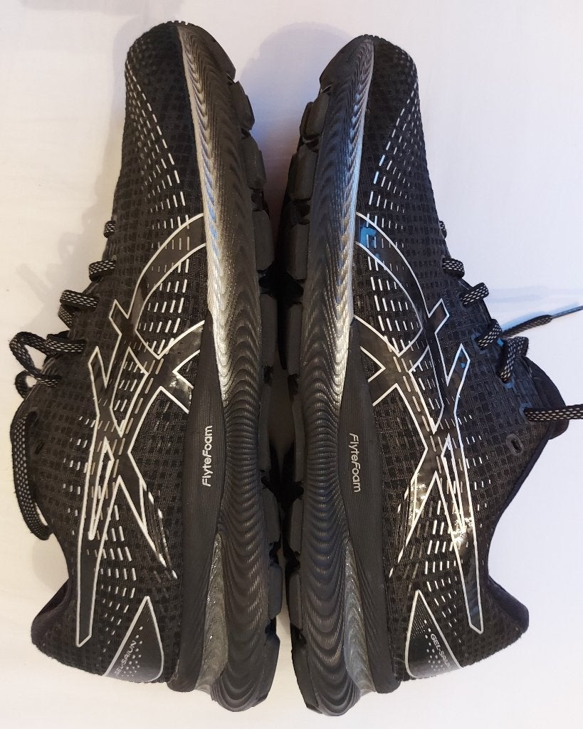 ASICS GEL-SAIUN loopschoen MEN black/pure silver., Sports & Fitness, Course, Jogging & Athlétisme, Course à pied, Enlèvement ou Envoi