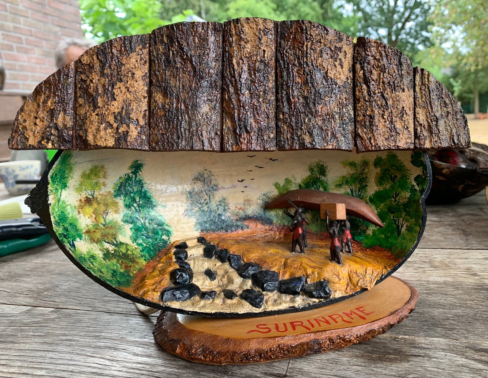 SURINAME souvenier lamp, tafereel in noot, 3D, Enlèvement ou Envoi