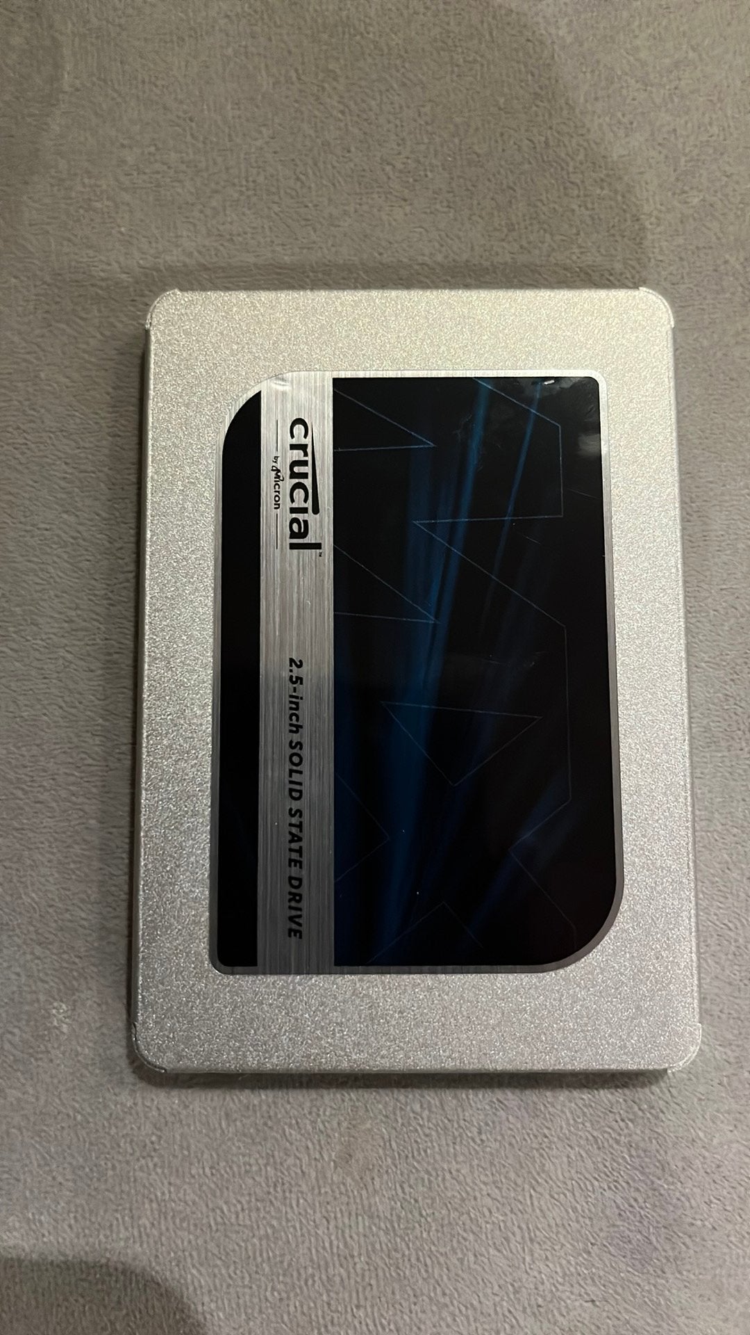 Crucial MX500 2TB SSD 2.5” SATA, Informatique & Logiciels, Enlèvement ou Envoi, Comme neuf, Desktop, SSD
