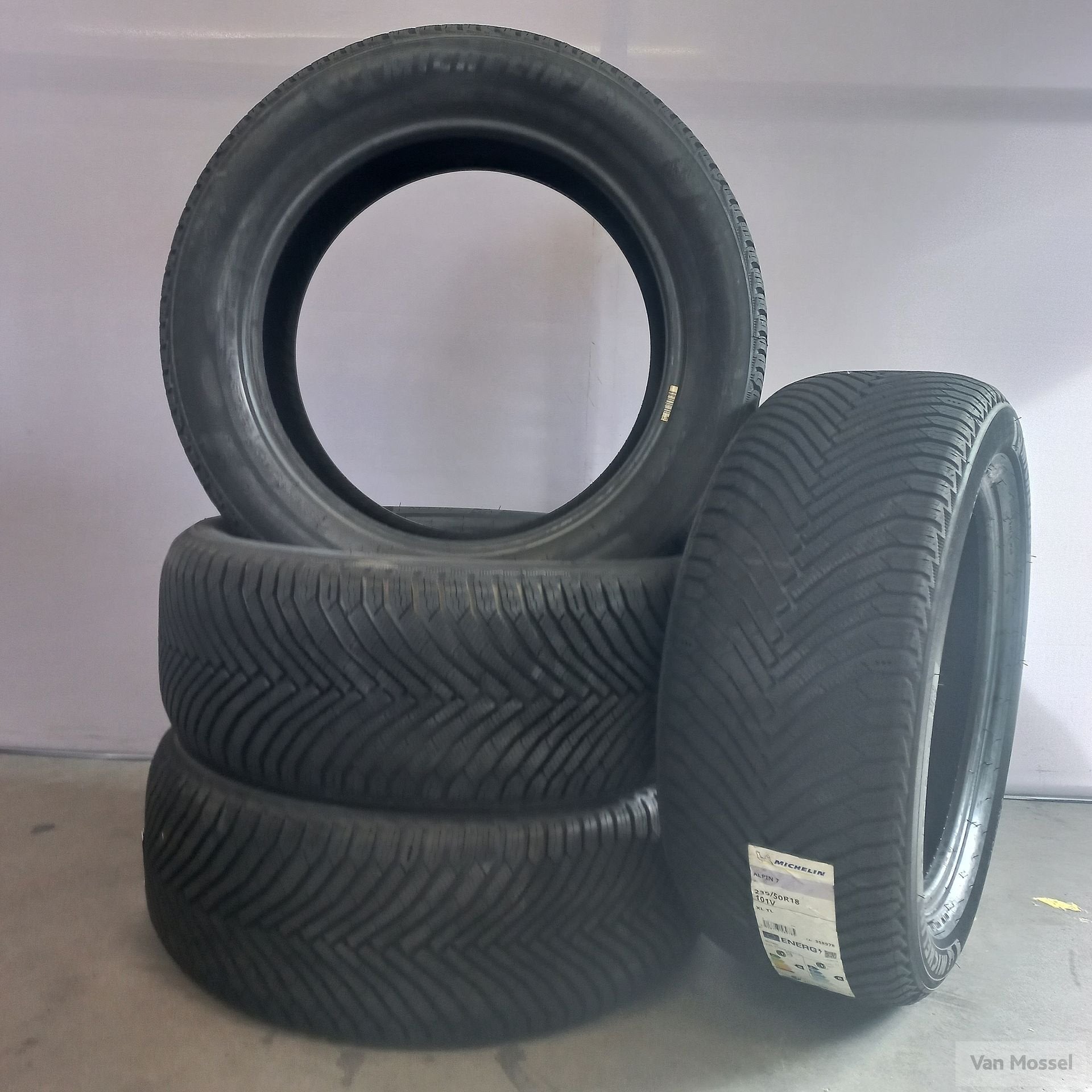 Michelin Alpin 7 235/50/R18 101V, 4 Saisons, Véhicule de tourisme, -, -