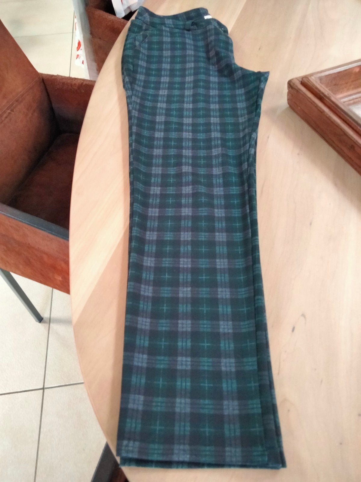Geruite broek van het merk Anna Catharina XL.Nieuwstaat., Ophalen of Verzenden, Grijs
