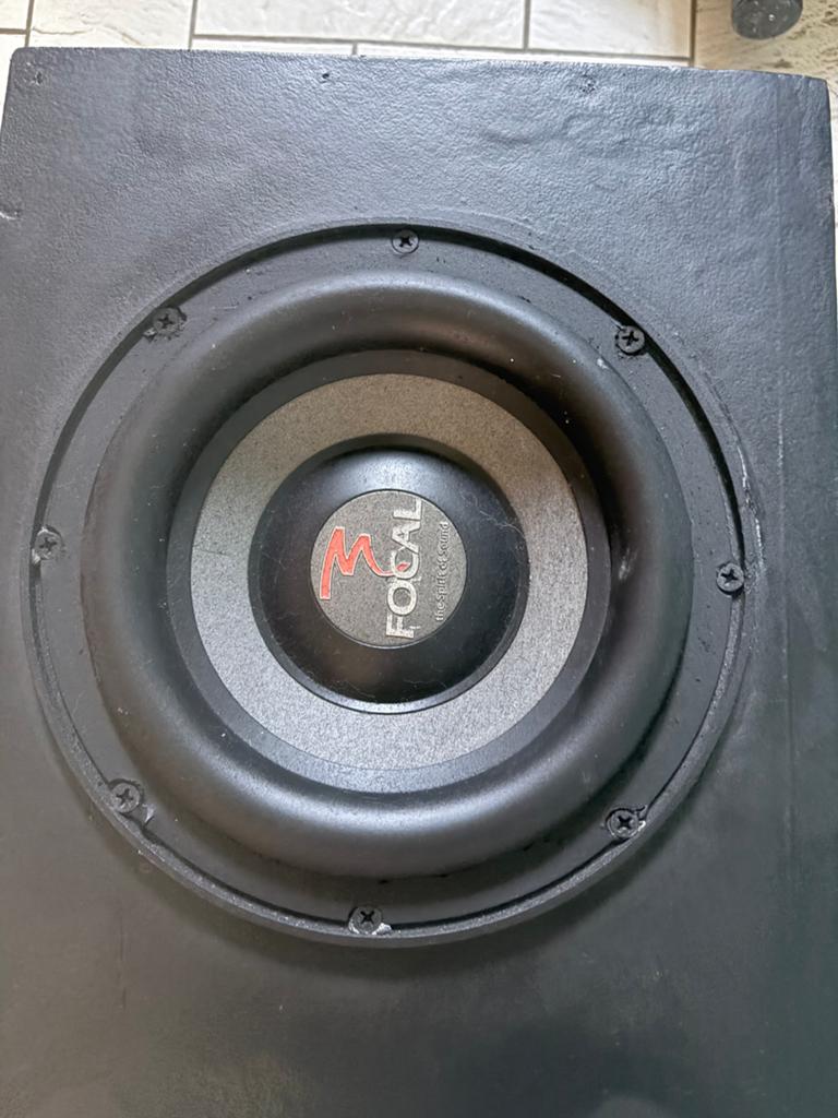 Subwoofer va très bien pour un petit focal, Enlèvement, Utilisé