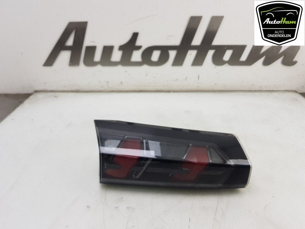 ACHTERLICHT LINKS Peugeot 2008 (UD / UK / UR / US / UX), Gebruikt, Peugeot