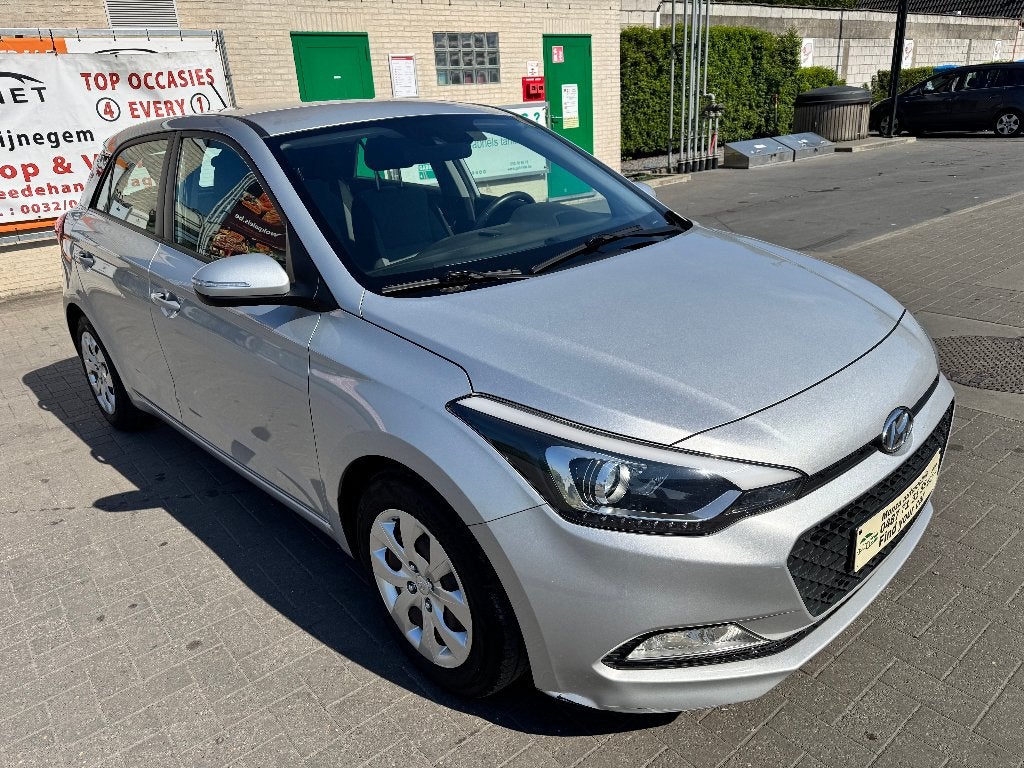 HYUNDAI I20, Argent ou Gris, Achat, Euro 6, Entreprise